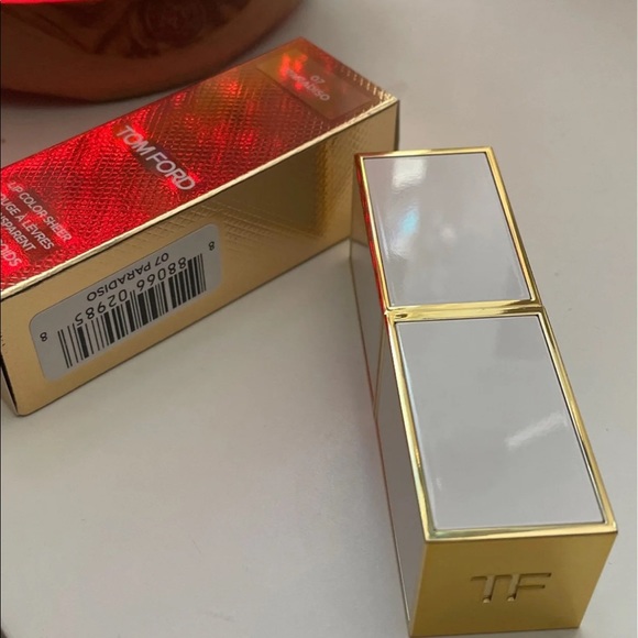 Tom Ford makeup - Picture 3 of 3